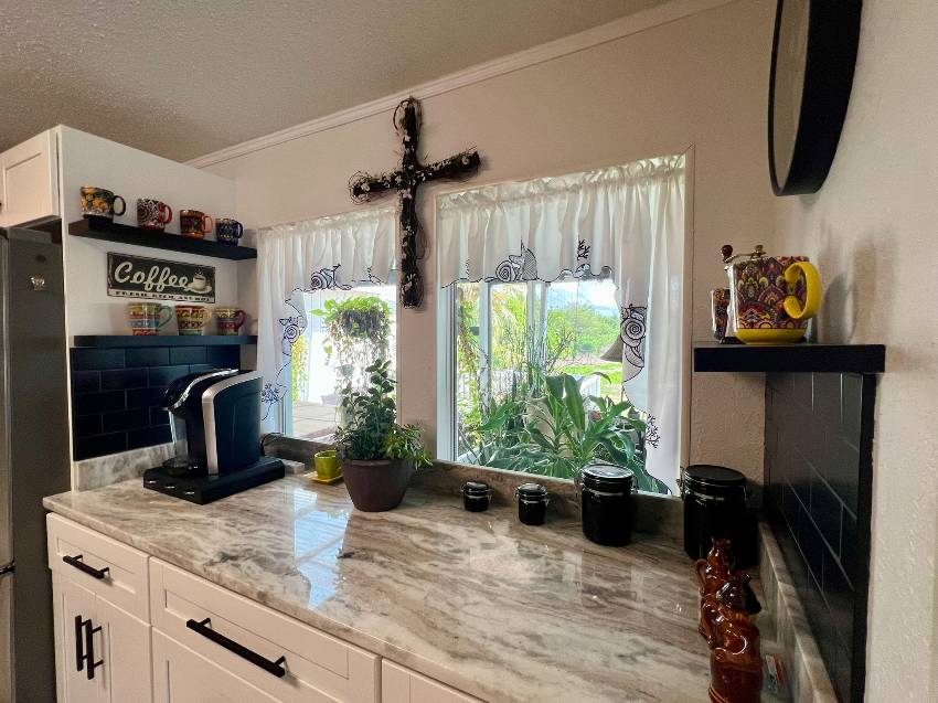 105 Palm Ln E a Parrish, FL Mobile or Manufactured Home for Sale